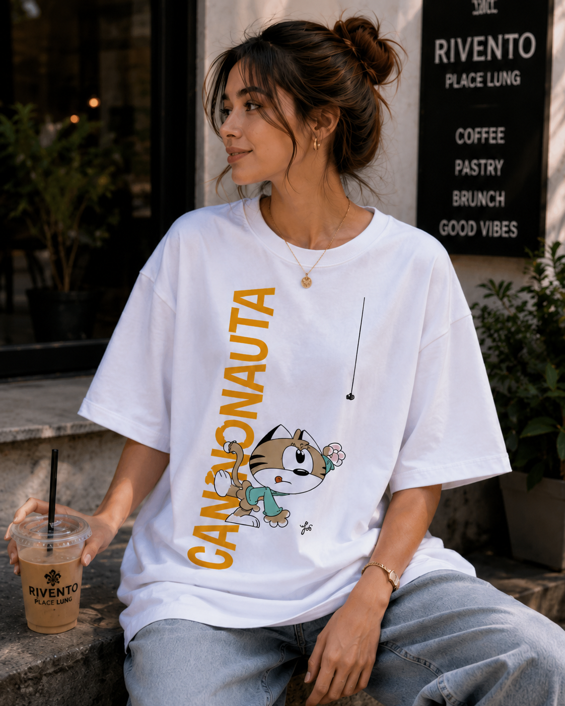 Women Cannauta Cartoon Oversized T-Shirt