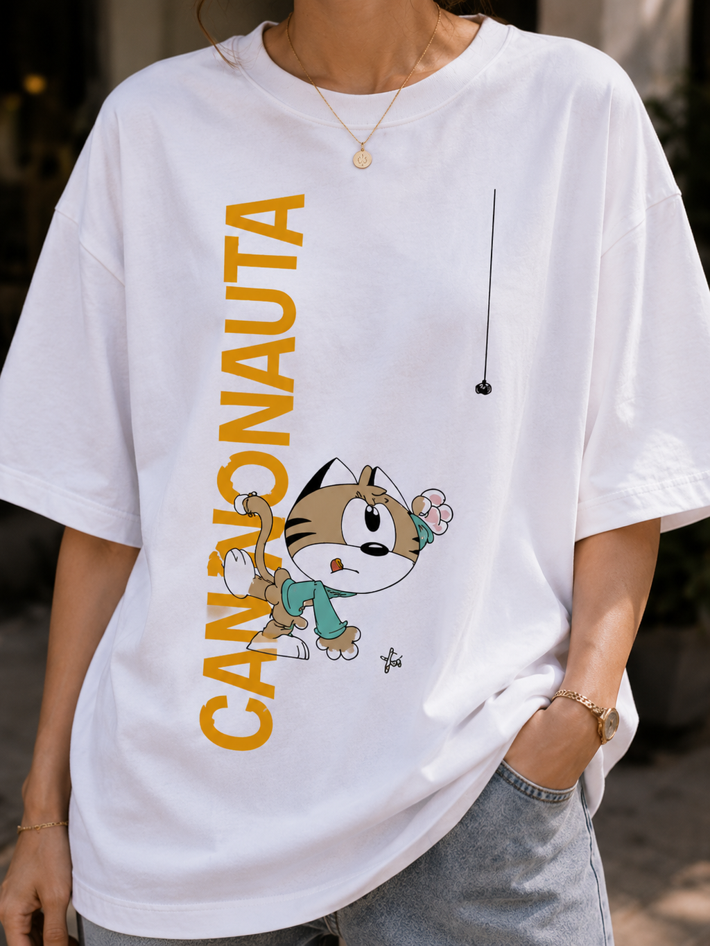 Women Cannauta Cartoon Oversized T-Shirt