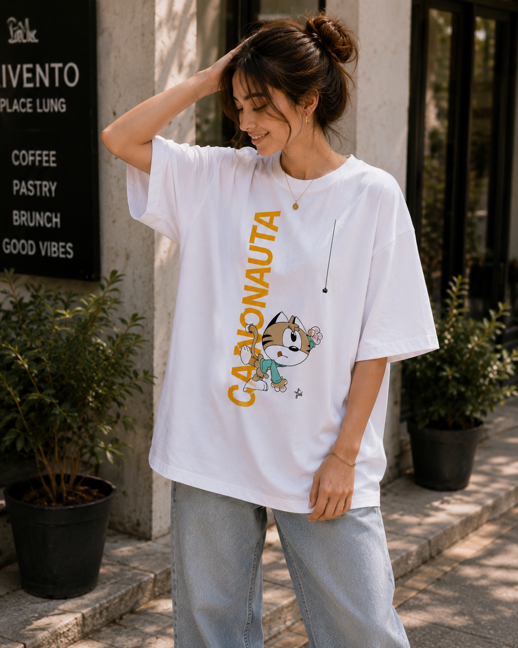 Women Cannauta Cartoon Oversized T-Shirt